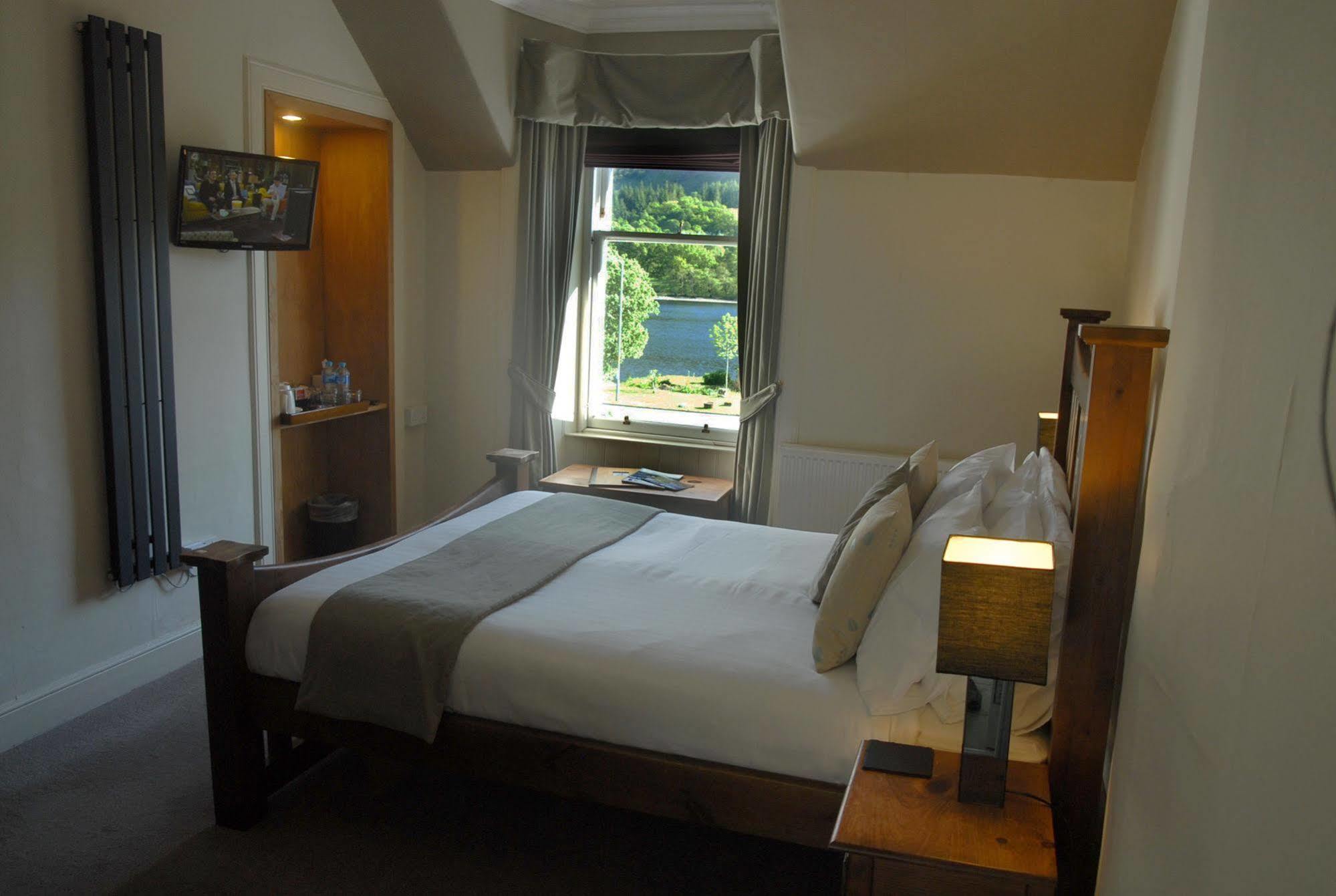 Achray House Restaurant With Rooms St Fillans Exterior foto